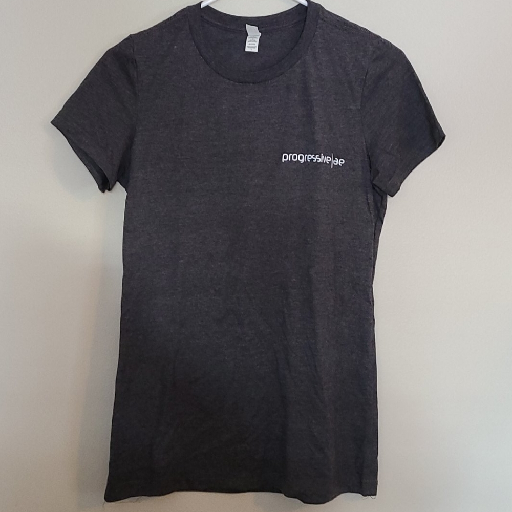 B1G1 Free Bella Gray T-shirt NWOT - Picture 1 of 3